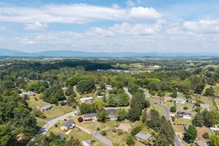 715 Hillcrest Dr, Staunton, VA 24401 - Photo 103