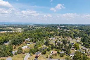 715 Hillcrest Dr, Staunton, VA 24401 - Photo 101