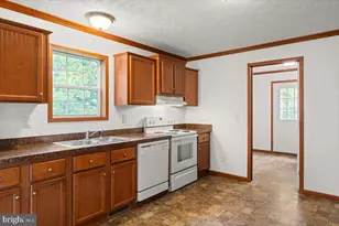 4767 S Ox Rd, Edinburg, VA 22824 - Photo 11