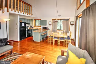 198 Hood's Point Rd, Basye, VA 22810 - Photo 7