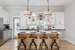 176 S Virginia St, Strasburg, VA 22641 - Photo 3