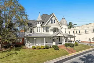 5997 Main St, Mount Jackson, VA 22842 - Photo 1