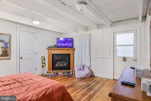 100 Wolfs Ln, Fort Valley, VA 22652 - Photo 13