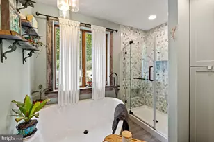 2891 Saumsville Rd, Maurertown, VA 22644 - Photo 11