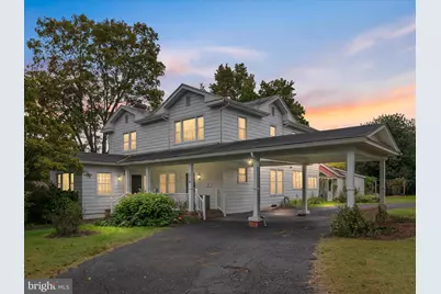 517 W Locust Street, Woodstock, VA 22664 - Photo 1