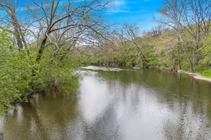 628 Black Bear Rd, Maurertown, VA 22644 - Photo 5