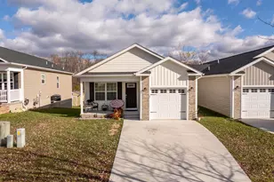 558 Great Oak Ct, Woodstock, VA 22664 - Photo 1