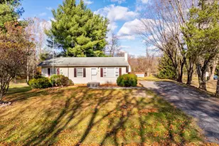 460 Massanutten Dr, Edinburg, VA 22824 - Photo 3