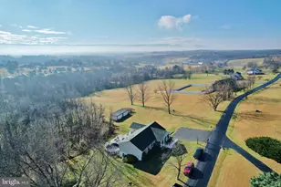 522 Manor Hill Dr, Toms Brook, VA 22660 - Photo 7