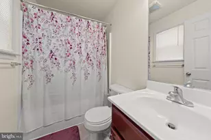 447 E Queen St, Strasburg, VA 22657 - Photo 17