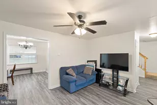 447 E Queen St, Strasburg, VA 22657 - Photo 7