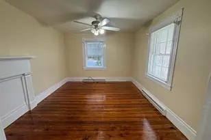 201 Capon St, Strasburg, VA 22657 - Photo 3