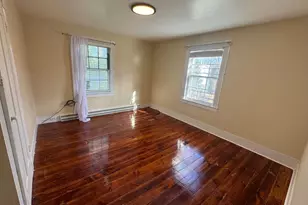 201 Capon St, Strasburg, VA 22657 - Photo 11