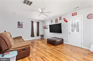 174 Charles N, Strasburg, VA 22657 - Photo 19