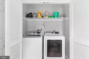 174 Charles N, Strasburg, VA 22657 - Photo 23