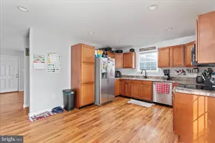 174 Charles N, Strasburg, VA 22657 - Photo 7