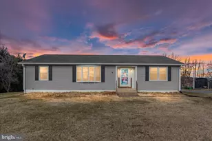 2467 Buck Hill Rd, Mount Jackson, VA 22842 - Photo 3