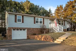 95 Cecelia St, Toms Brook, VA 22660 - Photo 3