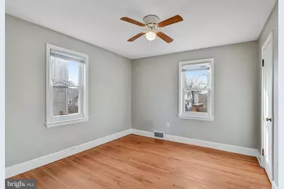 517 W King Street, Strasburg, VA 22657 - Photo 11