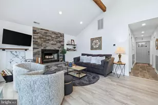 4 Creek Valley Dr, Basye, VA 22810 - Photo 9