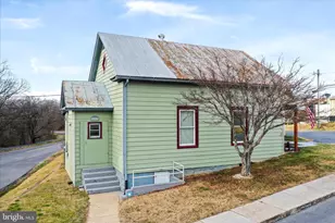 6043 Broad St, Mount Jackson, VA 22842 - Photo 3