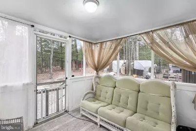 4992 Saint Davids Church Road, Fort Valley, VA 22652 - Photo 5