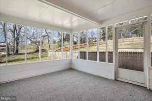 373 Walton St, Strasburg, VA 22657 - Photo 25