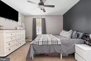 318 Newman St, Strasburg, VA 22657 - Photo 15