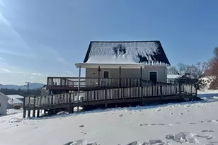 358 W Spring St, Woodstock, VA 22664 - Photo 3