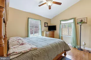 262 Hogan Dr, Basye, VA 22810 - Photo 19