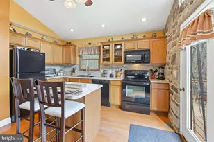 262 Hogan Dr, Basye, VA 22810 - Photo 15