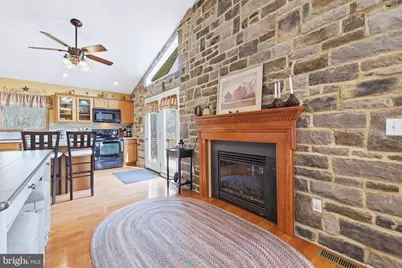 262 Hogan Drive, Basye, VA 22810 - Photo 13