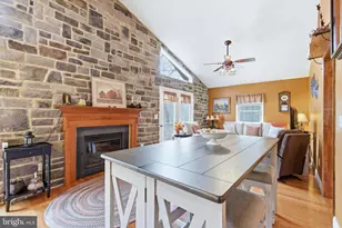 262 Hogan Dr, Basye, VA 22810 - Photo 9