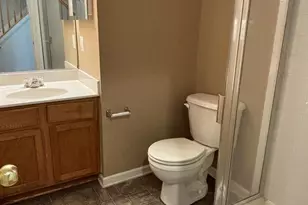 802 Pendleton Ln, Strasburg, VA 22657 - Photo 3