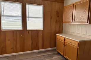 14149 S Middle Rd, Edinburg, VA 22824 - Photo 13