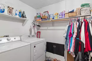 131 Capon St, Strasburg, VA 22657 - Photo 15