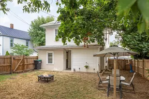 131 Capon St, Strasburg, VA 22657 - Photo 3