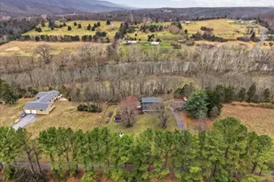 325 Fox Ridge Dr, Strasburg, VA 22657 - Photo 67