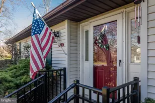 60 Marguerite Dr, Toms Brook, VA 22660 - Photo 3