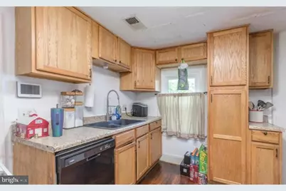 131 S Massanuten Street, Strasburg, VA 22657 - Photo 11