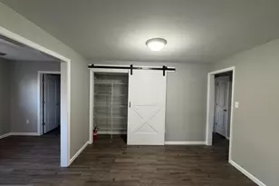 156 N Funk St, Strasburg, VA 22657 - Photo 11