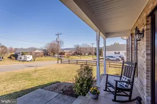 505 W North St, Woodstock, VA 22664 - Photo 5