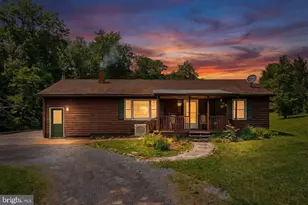 1537 Coal Mine Rd, Strasburg, VA 22657 - Photo 1