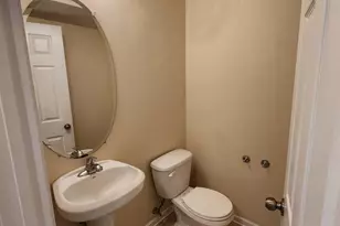 407 Stonewall St, Strasburg, VA 22657 - Photo 23