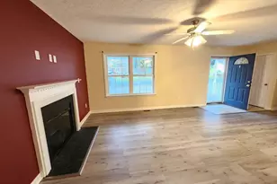 407 Stonewall St, Strasburg, VA 22657 - Photo 3