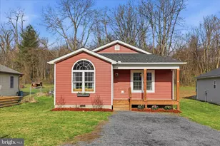 6131 Moore Ave, Mount Jackson, VA 22842 - Photo 1