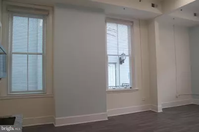 114 W Court Street #102, Woodstock, VA 22664 - Photo 5