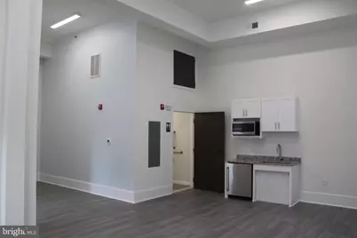 114 W Court Street #102, Woodstock, VA 22664 - Photo 1