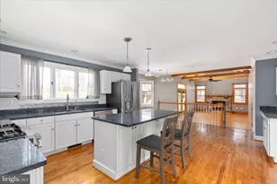 203 Oak Hill Dr, Woodstock, VA 22664 - Photo 5