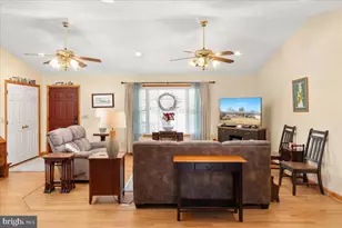 510 Hollingsworth Rd, Woodstock, VA 22664 - Photo 3